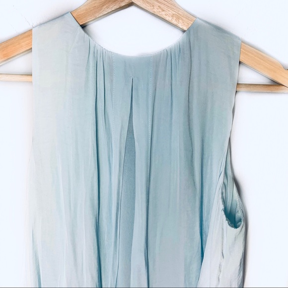 Who What Wear light blue sleeveless top - Picture 3 of 4